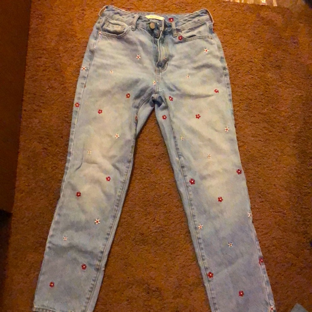 Brand new PacSun flower embroidered jeans